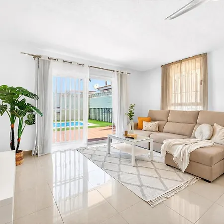 Villa Duplex C9 Con Piscina Privada Callao Salvaje